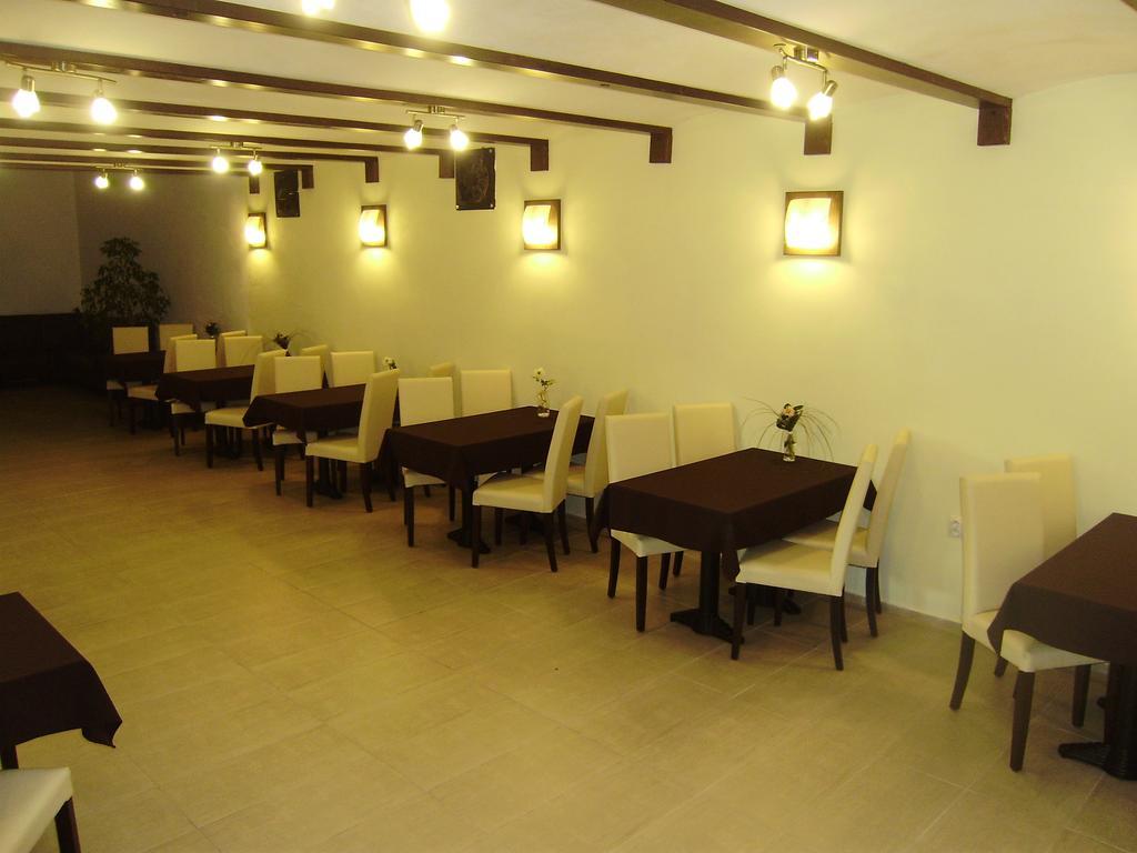 Penzion Marco Polo Vrútky 外观 照片